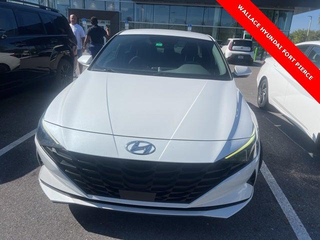 2022 Hyundai Elantra SEL 2022 Hyundai Elantra SEL