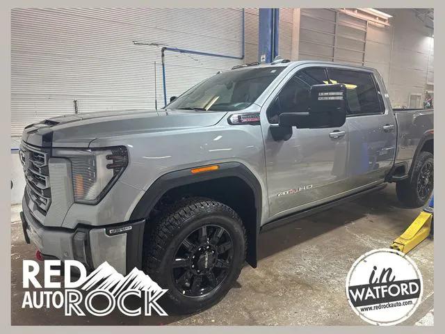 2024 GMC Sierra 2500HD 4WD Crew Cab Standard Bed AT4