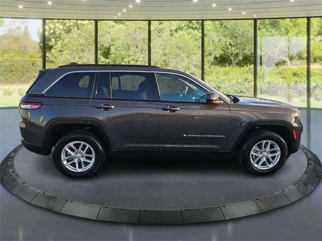 2024 Jeep Grand Cherokee Laredo X 4x4