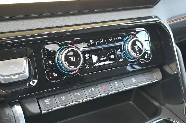 2026 GMC Sierra 2500HD Crew Cab, Standard Bed, AT4, 4WD