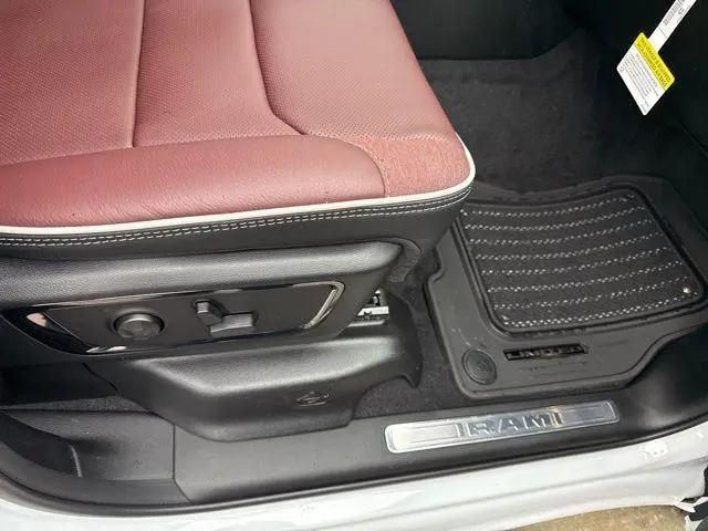 2026 Ram 1500 Limited Crew Cab 4x4 57 Box