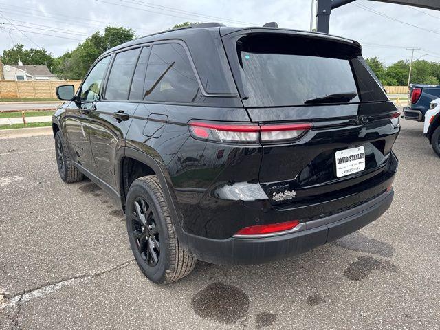 2026 Jeep Grand Cherokee Altitude 4x4