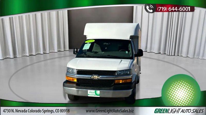 2019 Chevrolet Express Cutaway 4500 Work Van