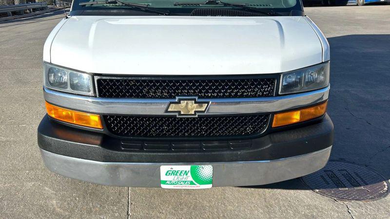 2019 Chevrolet Express Cutaway 4500 Work Van