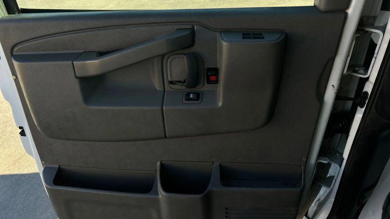 2019 Chevrolet Express Cutaway 4500 Work Van