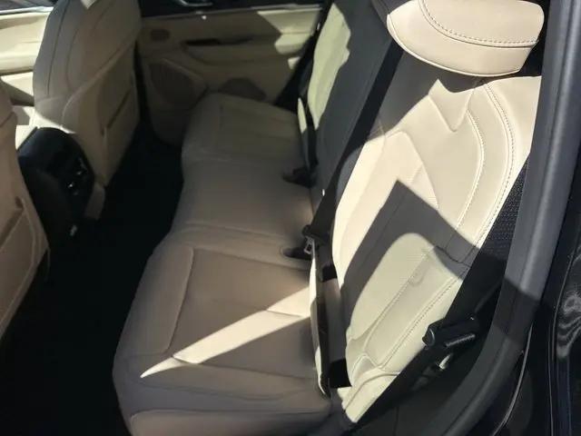 2026 Jeep Grand Cherokee Limited 4x2