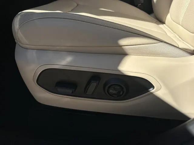 2026 Jeep Grand Cherokee Limited 4x2