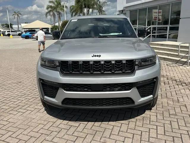 2026 Jeep Grand Cherokee Limited 4x2