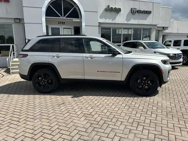 2026 Jeep Grand Cherokee Limited 4x2