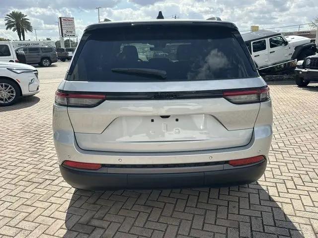 2026 Jeep Grand Cherokee Limited 4x2