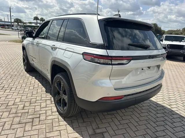 2026 Jeep Grand Cherokee Limited 4x2