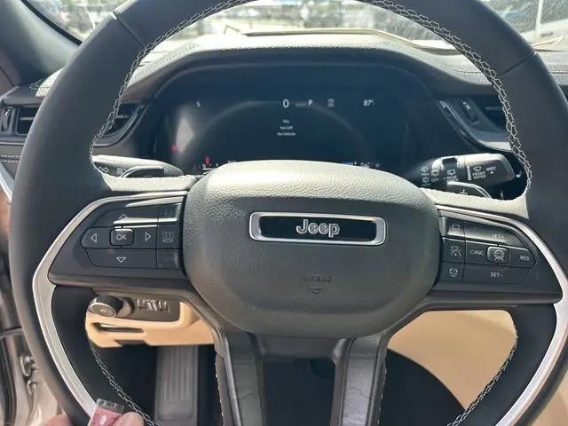 2026 Jeep Grand Cherokee Limited 4x2