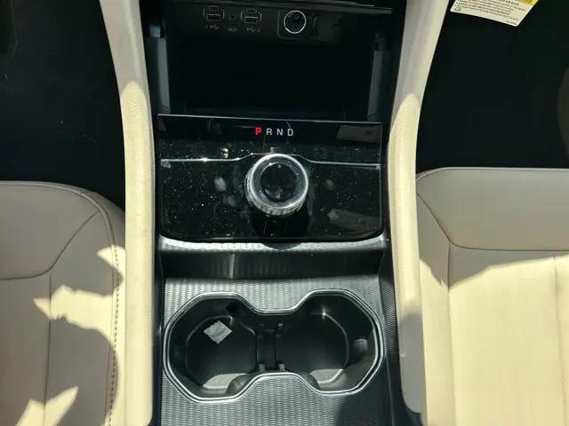 2026 Jeep Grand Cherokee Limited 4x2