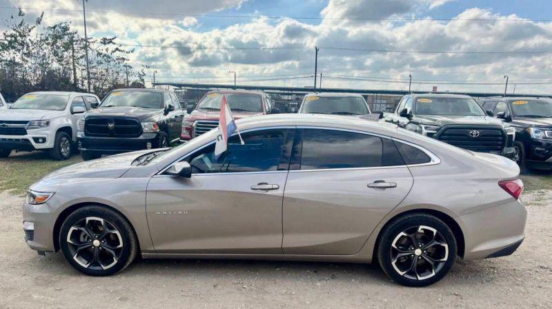 2022 Chevrolet Malibu FWD LT