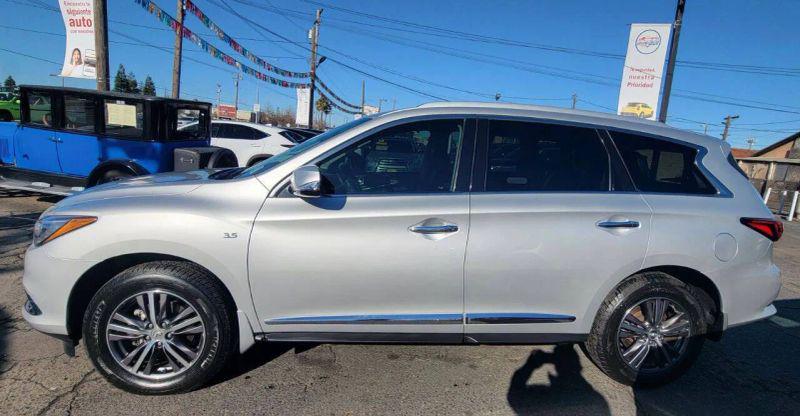 2019 INFINITI QX60 LUXE
