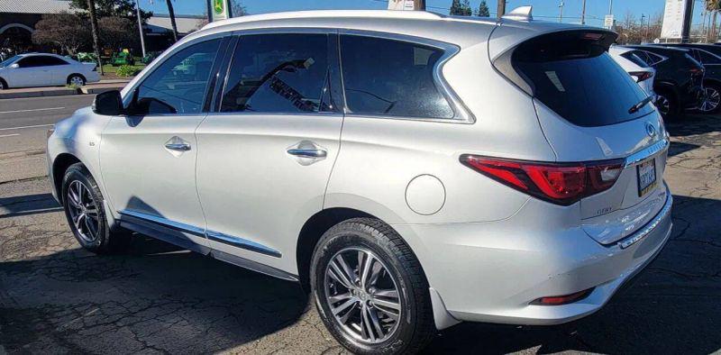 2019 INFINITI QX60 LUXE