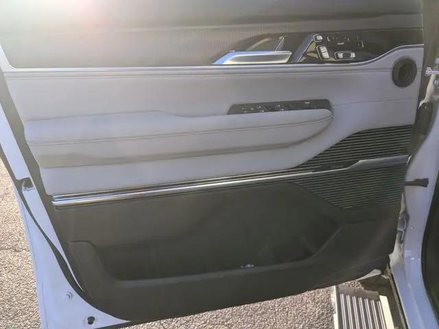 2026 Jeep Grand Wagoneer Summit Obsidian 4x4
