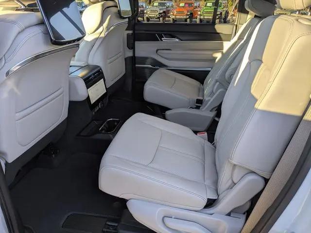 2026 Jeep Grand Wagoneer Summit Obsidian 4x4
