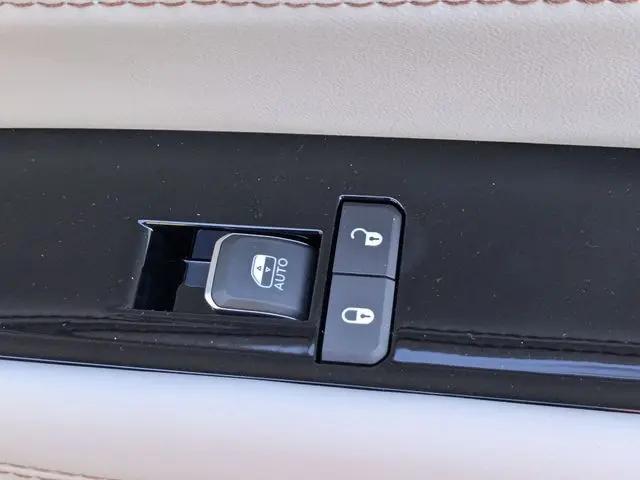2026 Jeep Grand Wagoneer Summit Obsidian 4x4