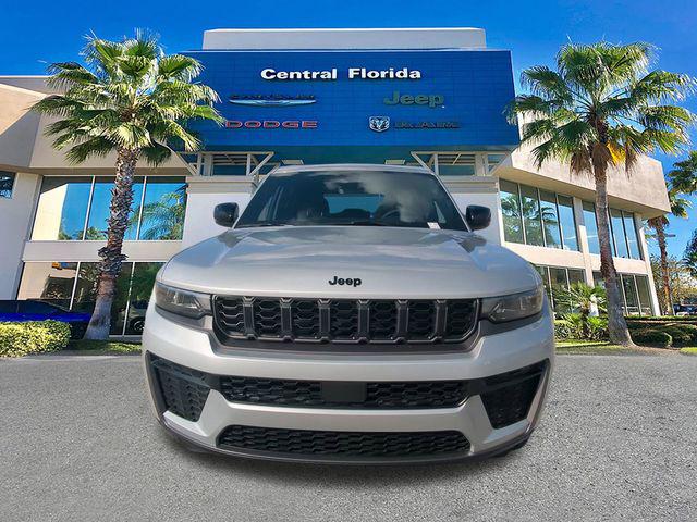 2026 Jeep Grand Cherokee Altitude 4x2