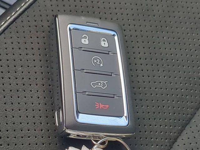 2026 Jeep Grand Cherokee Altitude 4x2