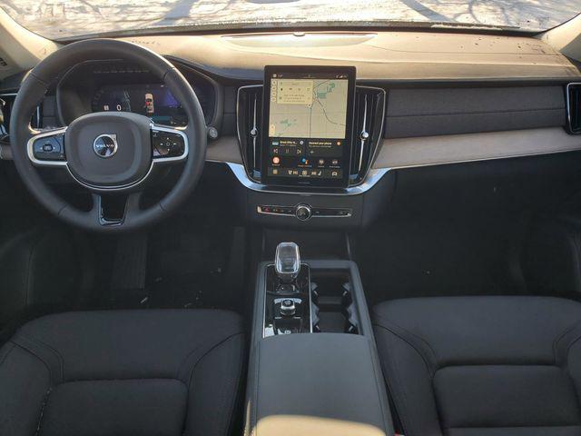 2026 Volvo XC90 Plus, B6 AWD Gas (mild hybrid), Gasoline, Bright, 6 Seats