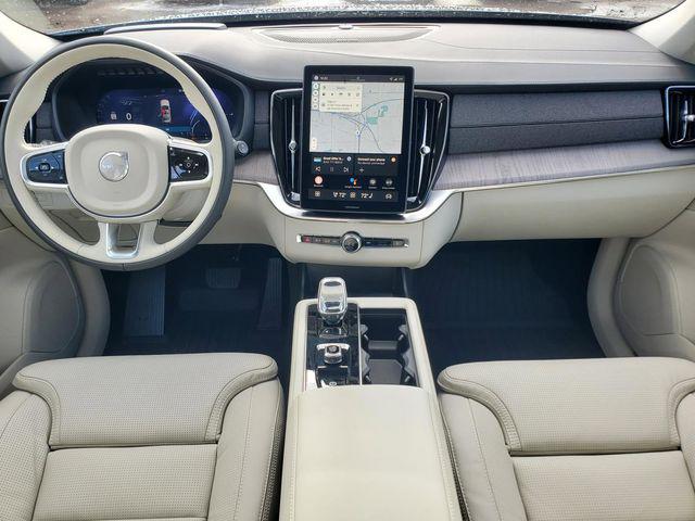 2026 Volvo XC90 Plug-In Hybrid Ultra, T8 AWD, Electric/Gasoline, Bright, 7 Seats
