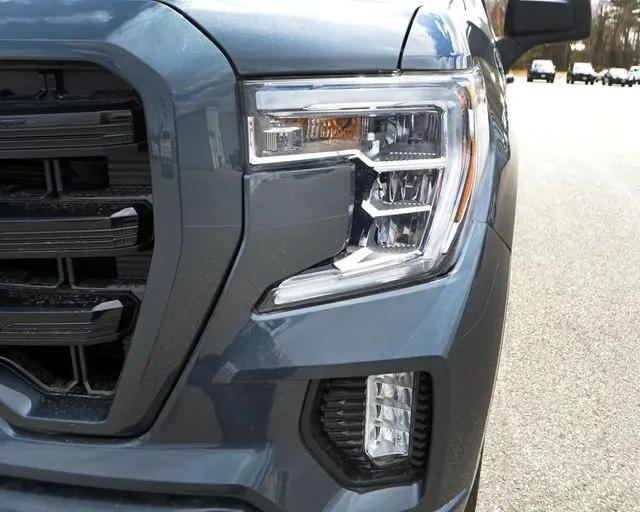 2021 GMC Sierra 1500 4WD Crew Cab Short Box Elevation