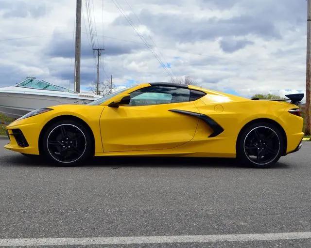2025 Chevrolet Corvette Stingray RWD Coupe 2LT