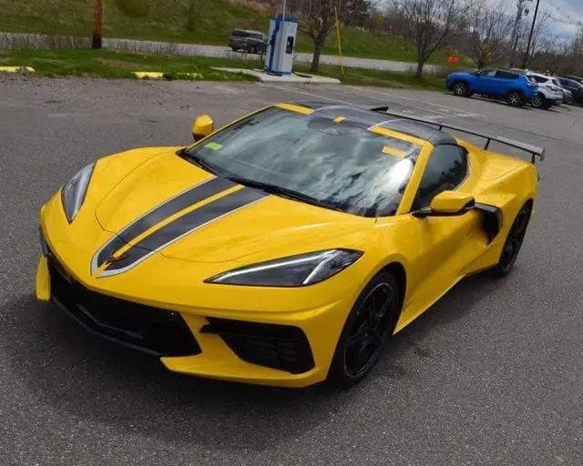 2025 Chevrolet Corvette Stingray RWD Coupe 2LT