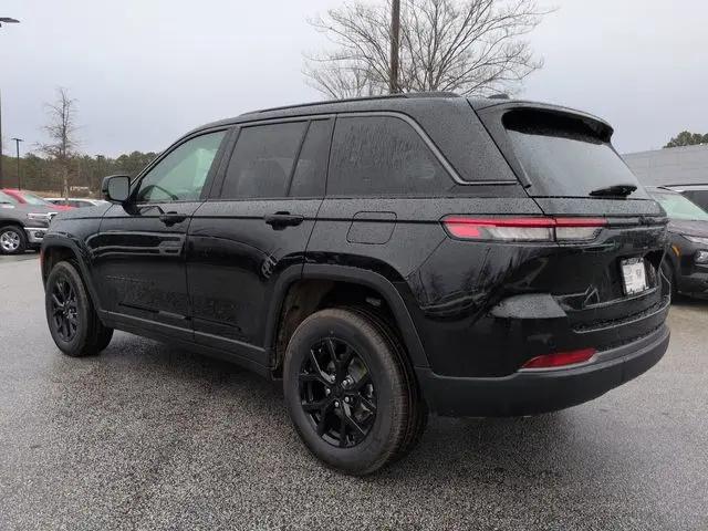 2026 Jeep Grand Cherokee Altitude 4x2