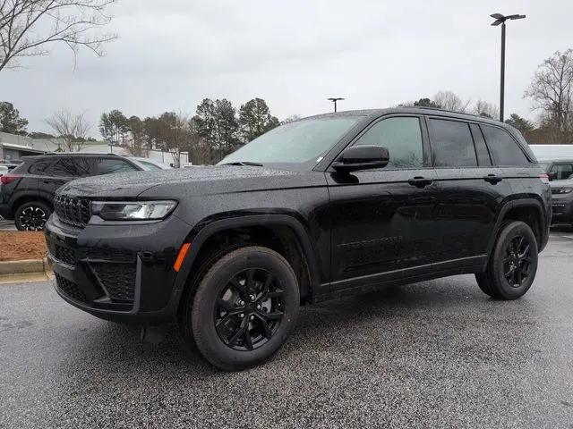 2026 Jeep Grand Cherokee Altitude 4x2