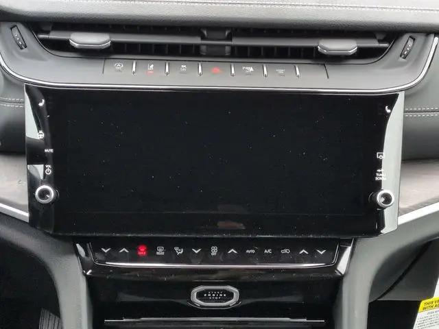 2026 Jeep Grand Cherokee Altitude 4x2