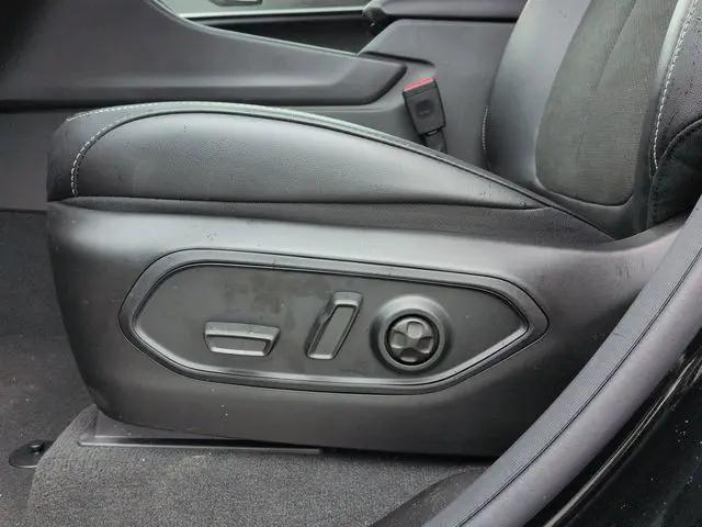 2026 Jeep Grand Cherokee Altitude 4x2