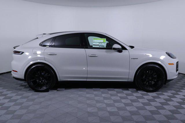 2026 Porsche Cayenne E-Hybrid Turbo