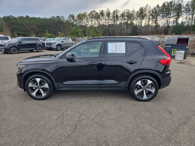2025 Volvo XC40 Unknown