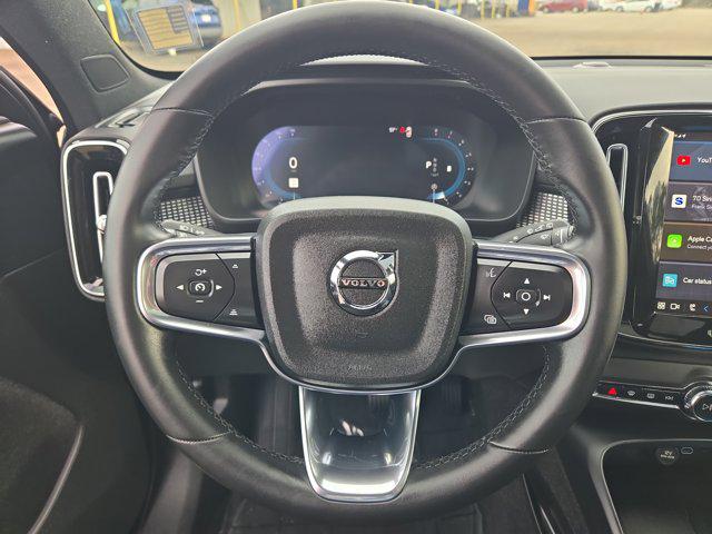 2025 Volvo XC40 Unknown