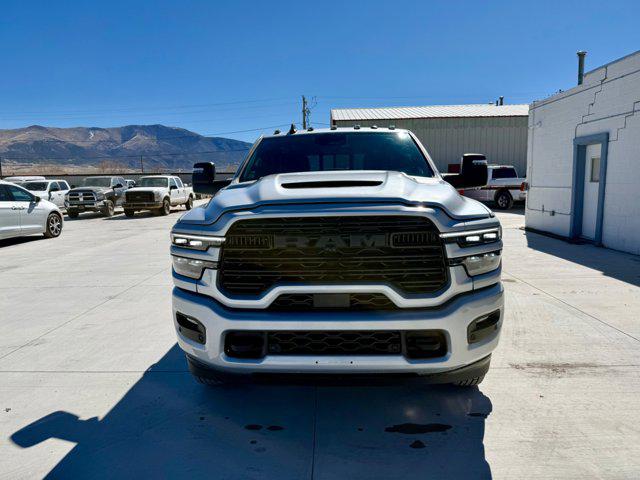 2026 RAM Ram 3500 RAM 3500 LARAMIE CREW CAB 4X4 8 BOX