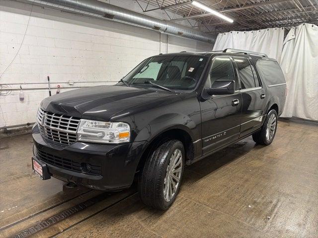 2014 Lincoln Navigator L Base