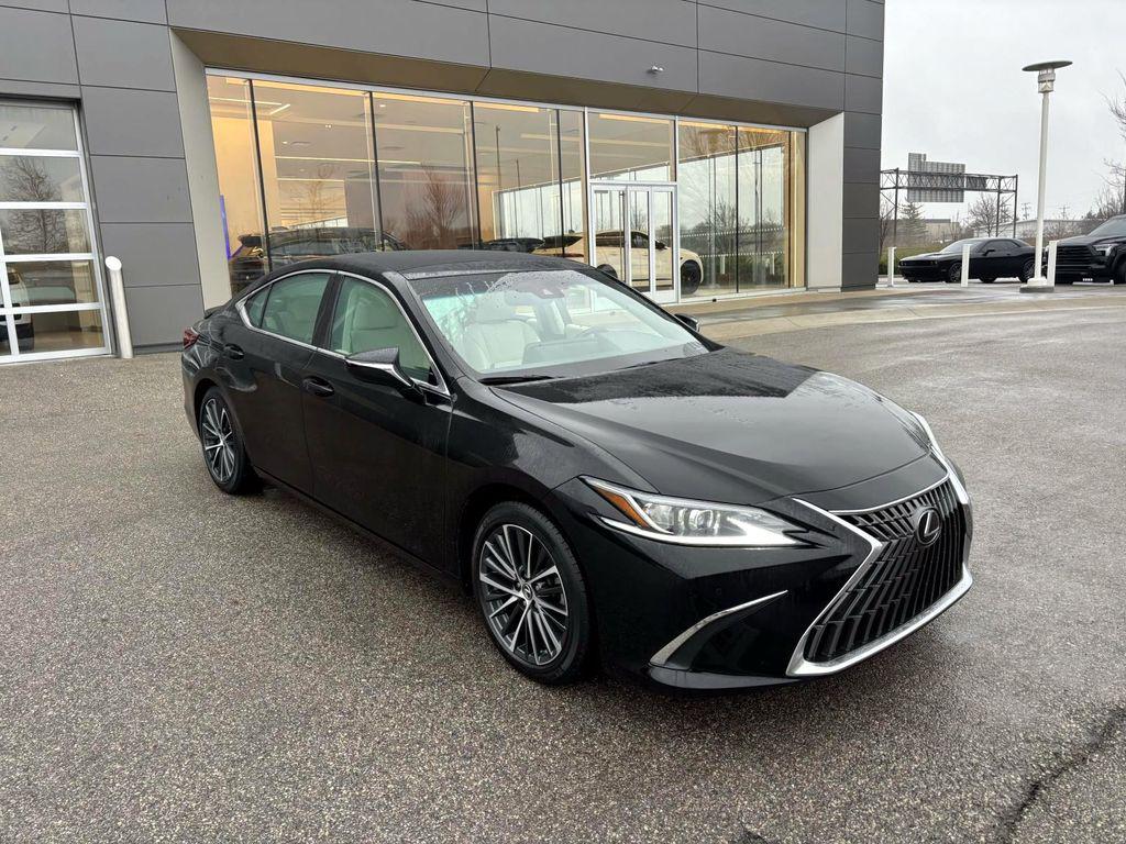 /2022 Lexus ES-350