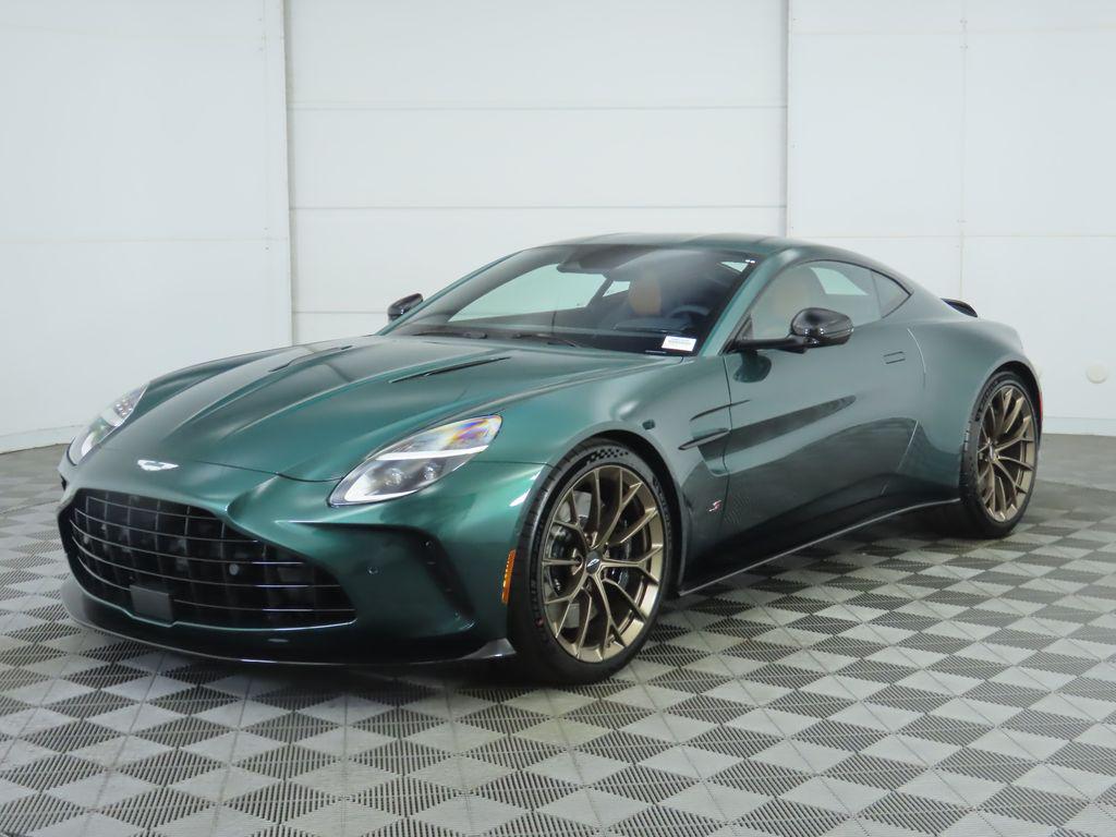2026 Aston Martin Vantage Base's photo