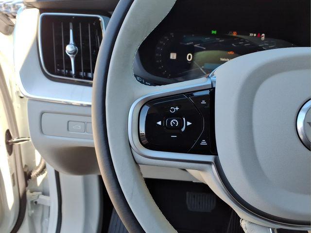 2026 Volvo XC60 Plug-In Hybrid Ultra, T8 AWD Electric/Gasoline, Dark