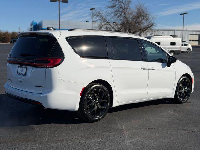 2026 Chrysler Pacifica Limited