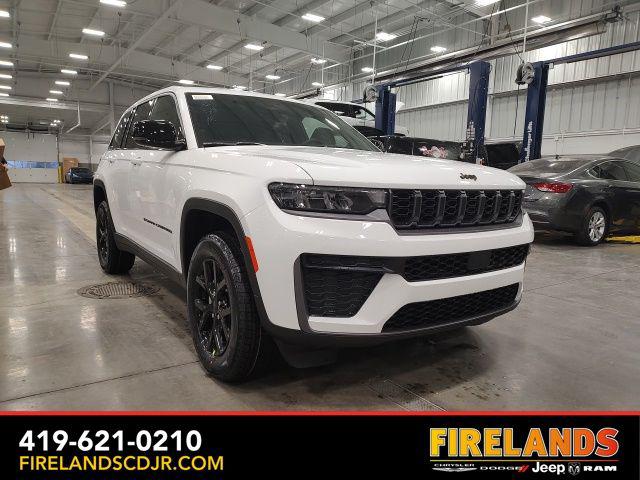 2026 Jeep Grand Cherokee Altitude 4x4 for sale in Sandusky, OH
