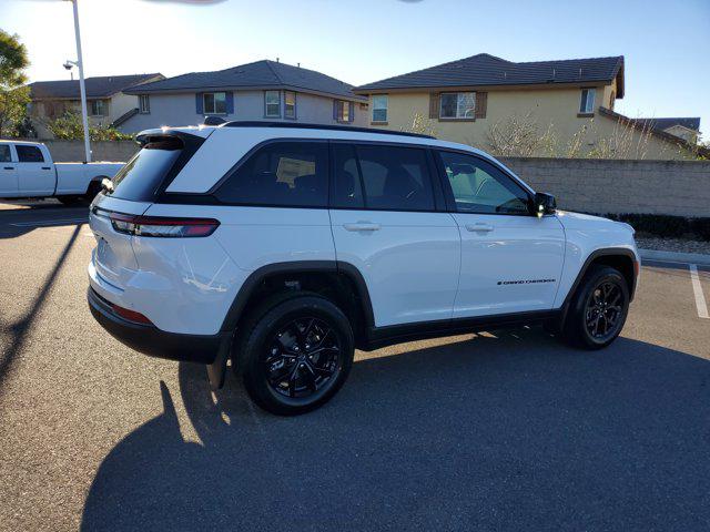 2026 Jeep Grand Cherokee Altitude 4x2