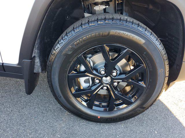 2026 Jeep Grand Cherokee Altitude 4x2