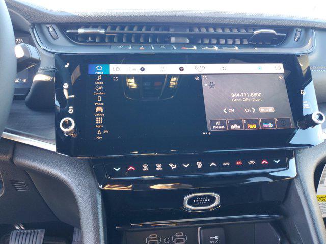 2026 Jeep Grand Cherokee Altitude 4x2