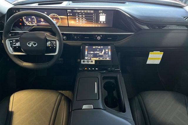 2026 INFINITI QX80 LUXE AWD