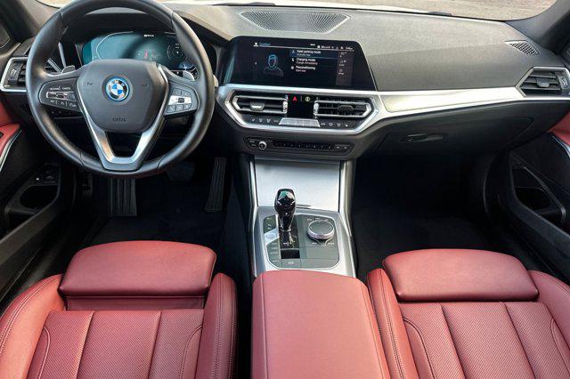 2022 BMW 3 Series 330e Sedan