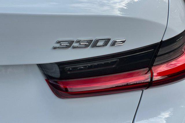 2022 BMW 3 Series 330e Sedan